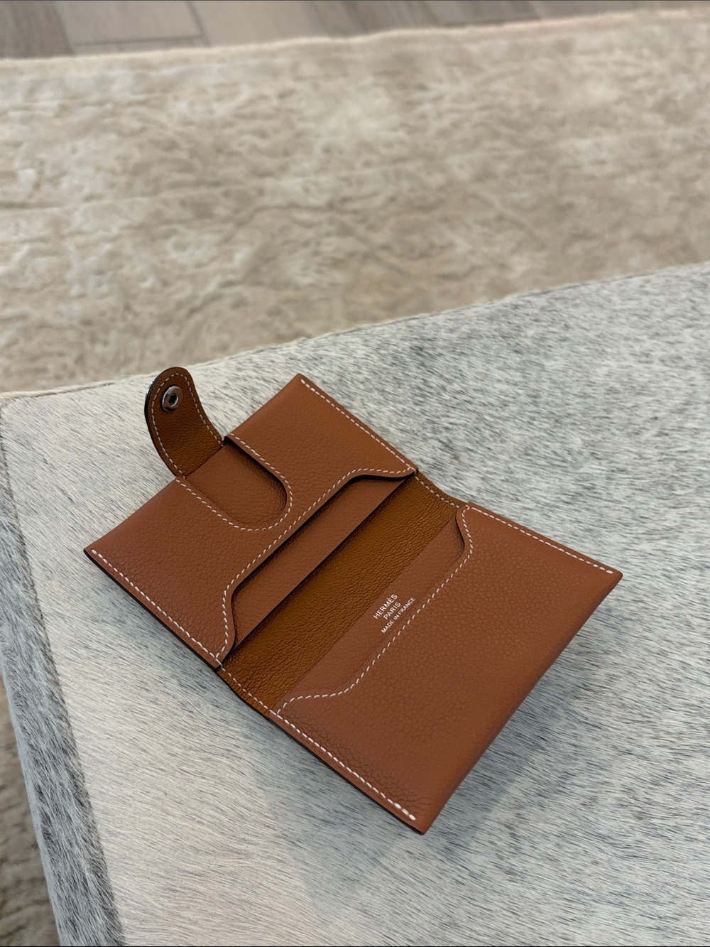 HERMES R.M.S. Card Wallet in Evergrain calfskin (gold/gold) - Picture 5 of 11